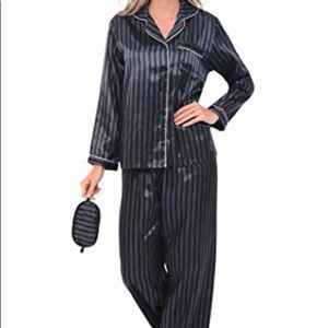 Alexander Del Rossi Striped Satin Pajamas L NWOT